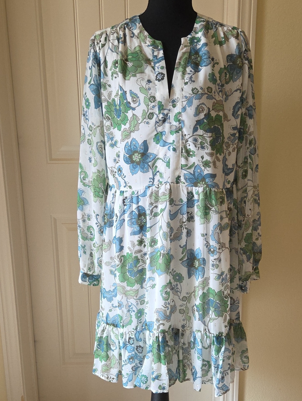 Vince Camuto White Tiered Long-Sleeve Dress, Blue & Green Floral Print, Size M